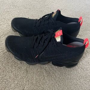 barely used Vapor Max size 13